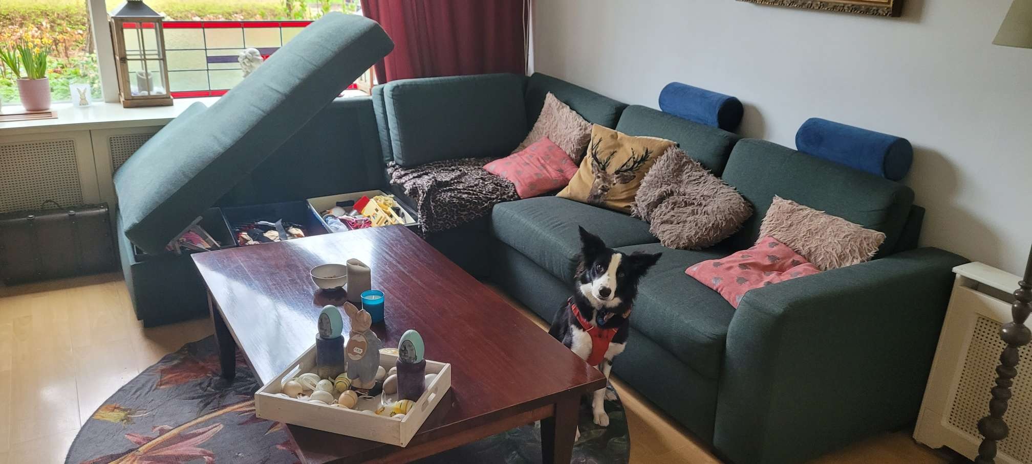 Hoekbank en Nórah komt soms op bezoek