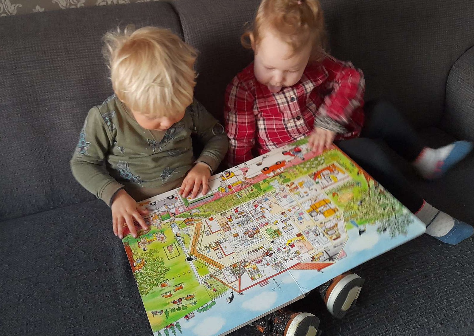 Samen een kijk/ lees en zoek boek lezen