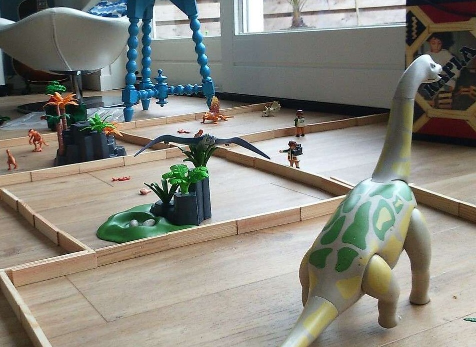 een hok bouwen voor de dieren