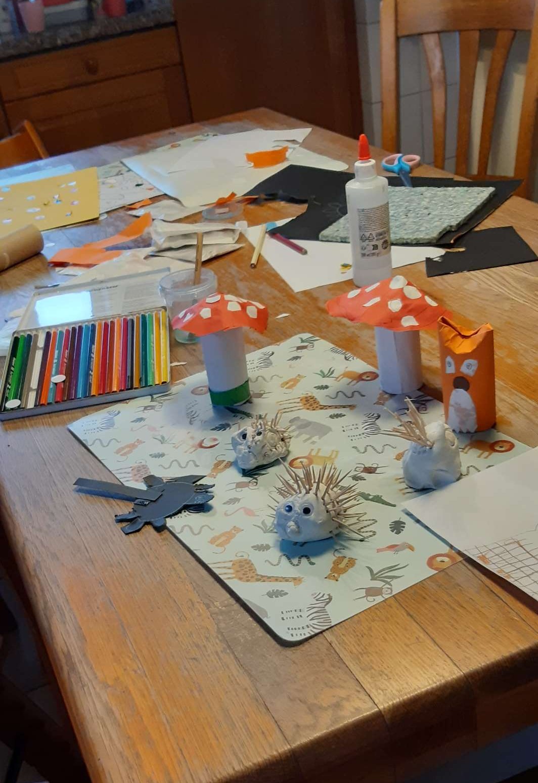 Maken we zeker ook knutselwerkjes.