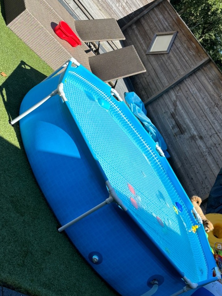 Zwembadje zomers. 50cm hoog. 